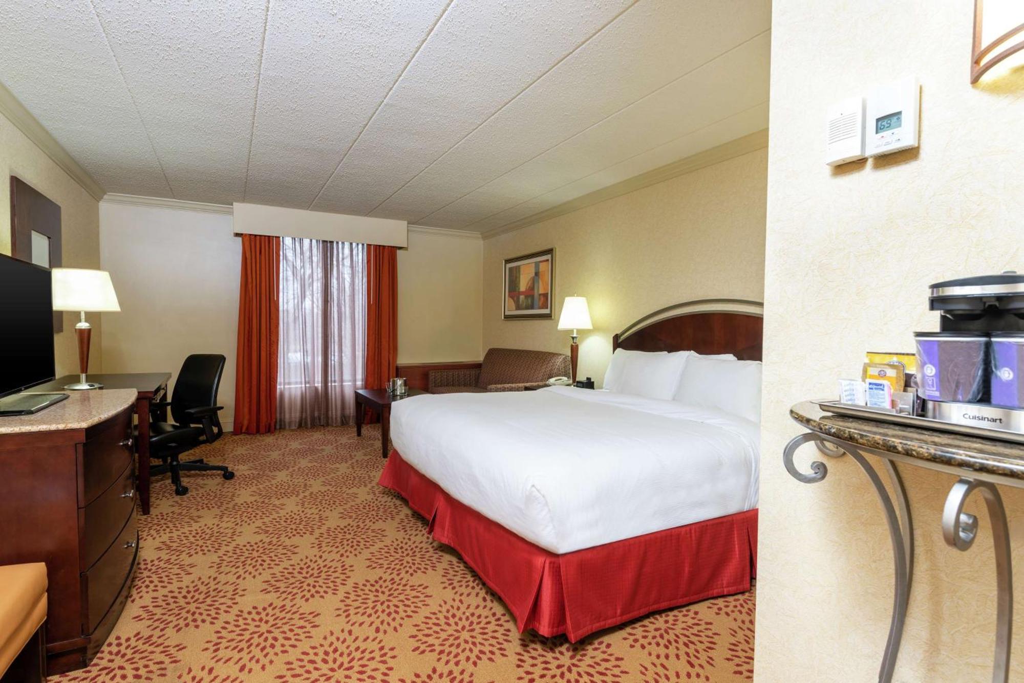 King Room Tub Mobility or Hearing Accessible or Non-Smoking,1551981364:JPEG